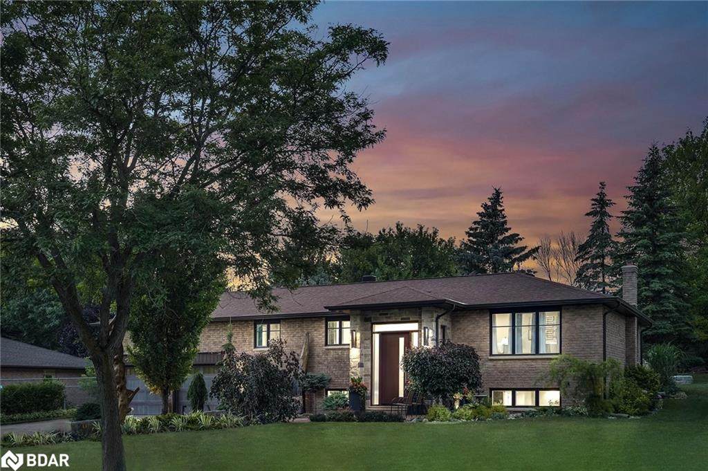 20 Cloverhill Crescent - Photo 1