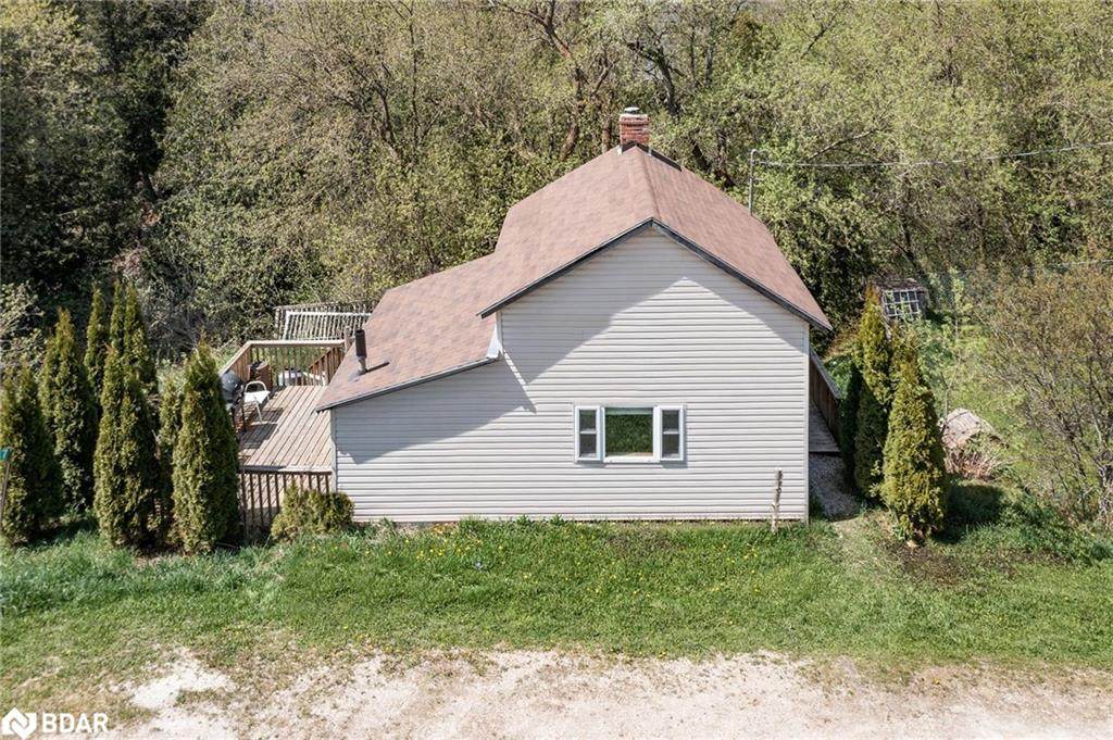 137 Wellington Street - Photo 1