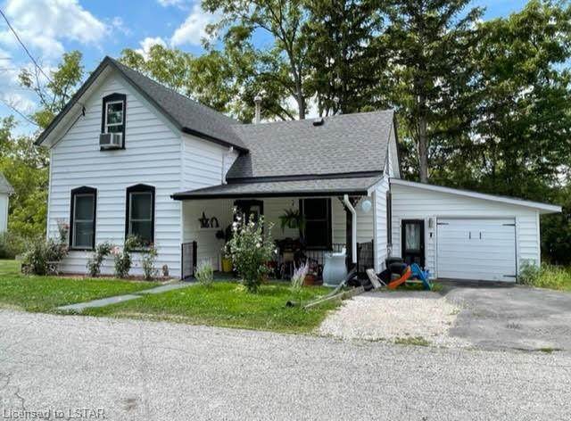 435 Chestnut Street - Photo 1