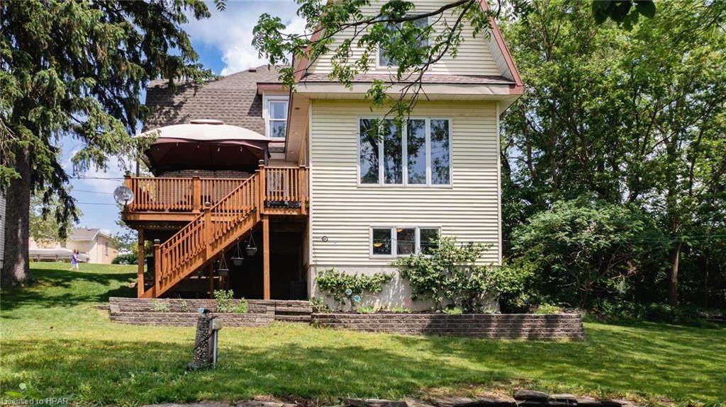 182 Ontario Road - Photo 1