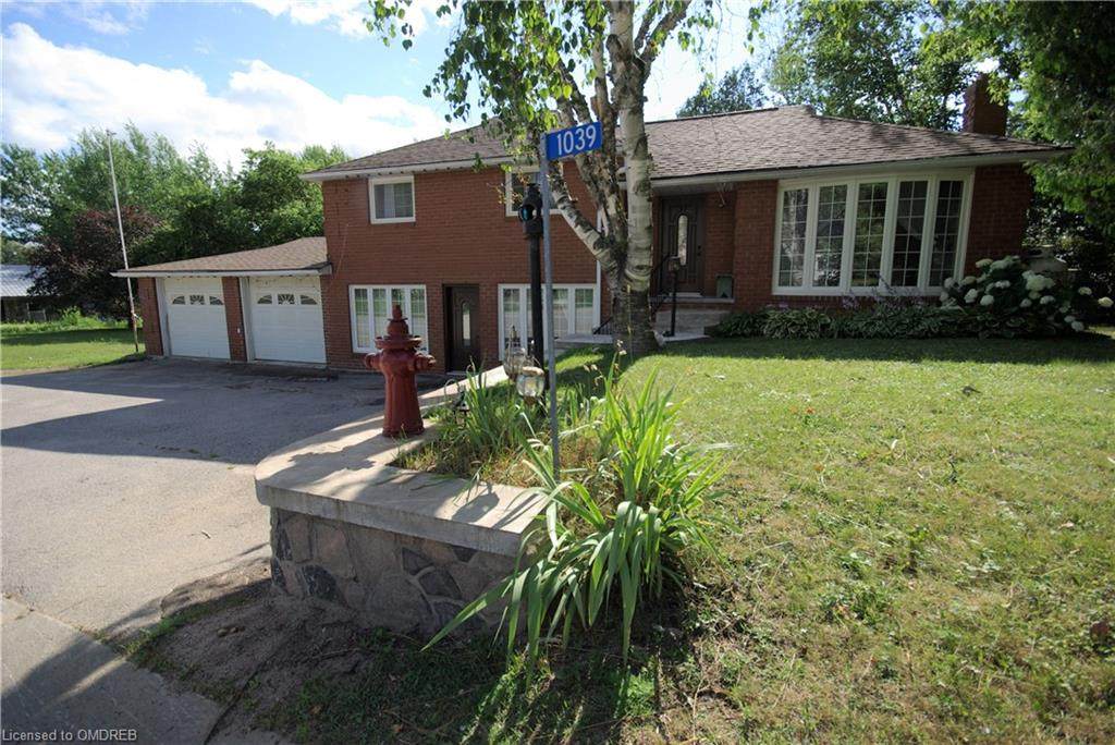 1039 Gooderham Street - Photo 1