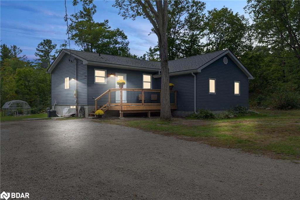 1649 Honey Harbour Road - Photo 1