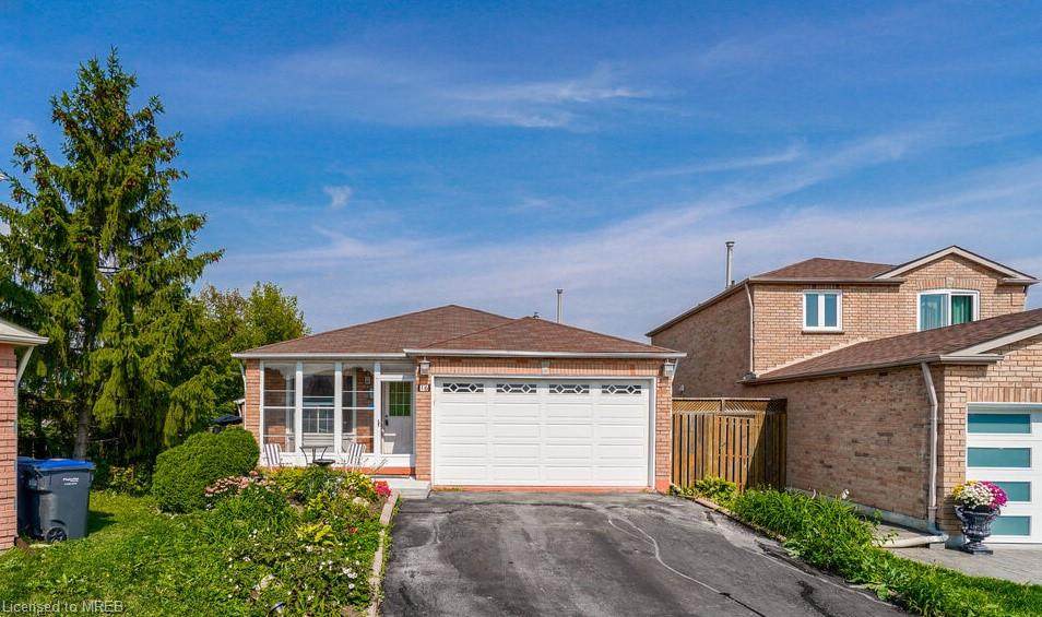 16 Kim Court - Photo 1