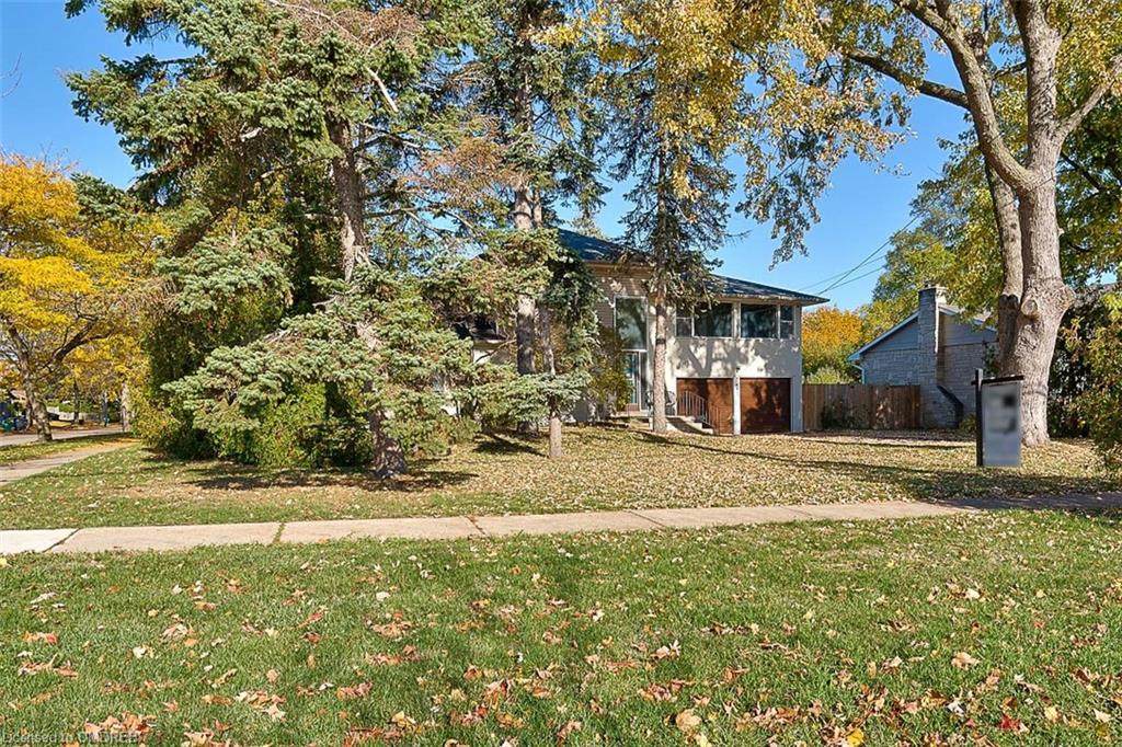 2441 Glengarry Road - Photo 1