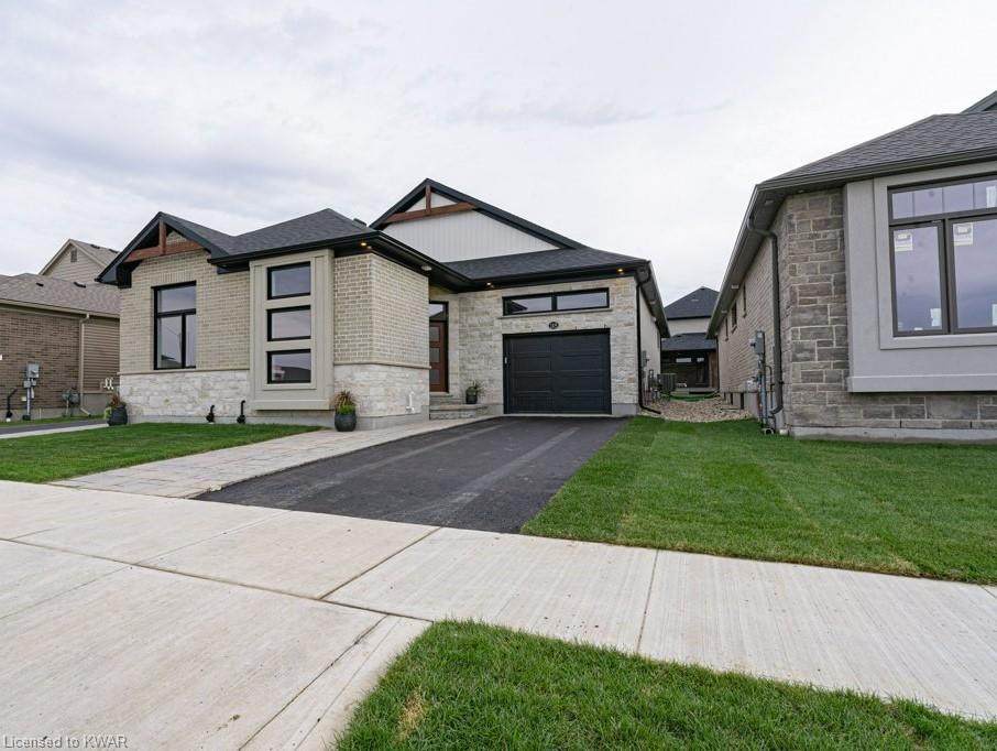 118 Woodberry Crescent - Photo 1