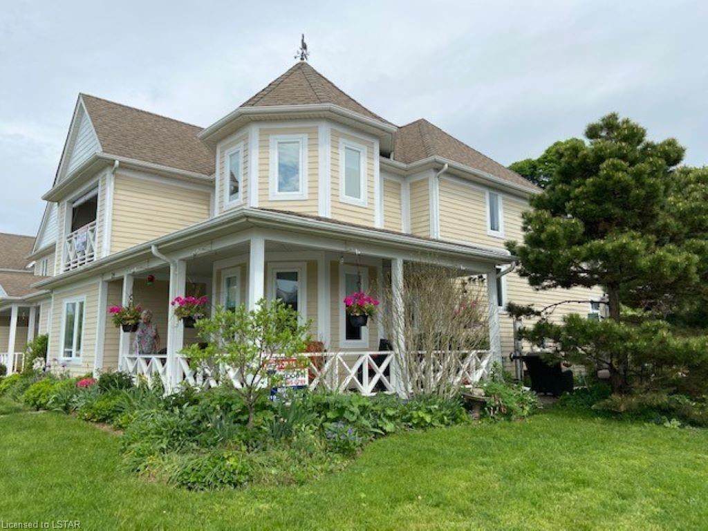 375 Edith Cavell Boulevard - Photo 1