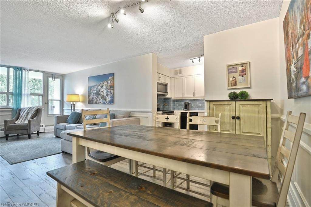 212 Kerr Street - Photo 1