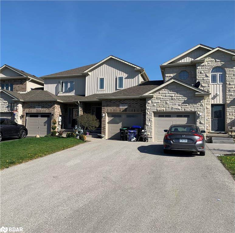 121 Banting Crescent - Photo 1