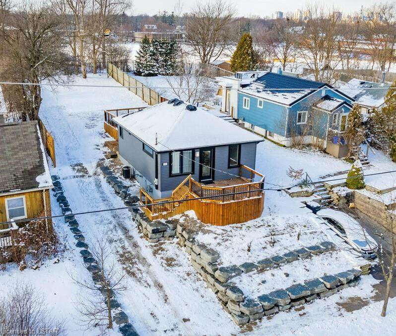 153 Emerson Avenue - Photo 1