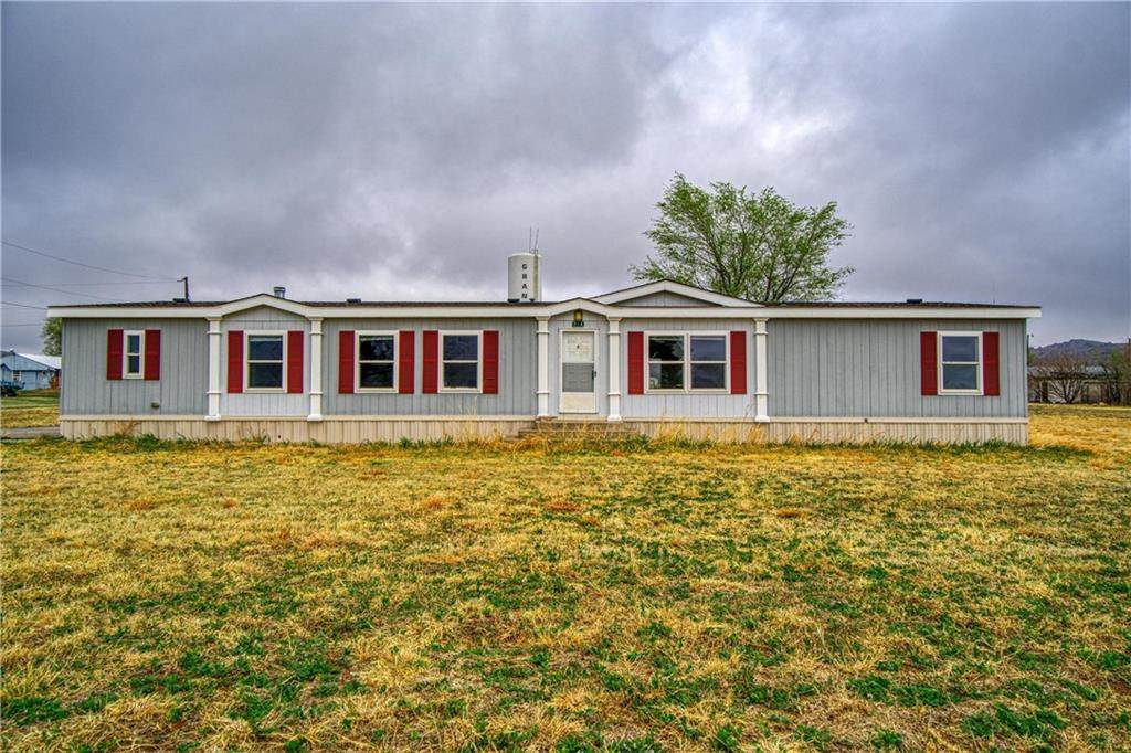 904 Parker - Photo 1