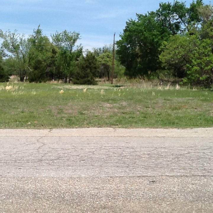12501 38th Street - Photo 1