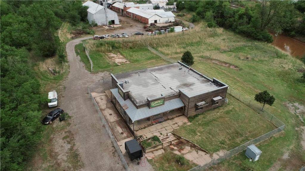 206 College Avenue - Photo 1