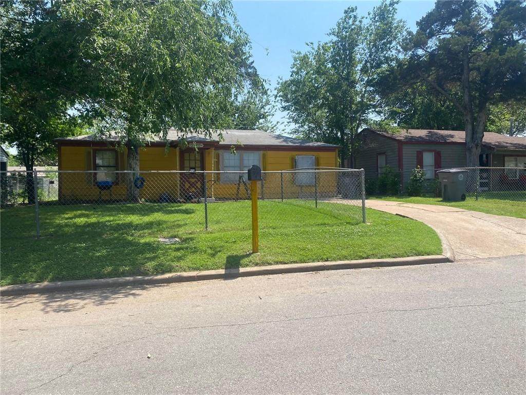 2710 G Avenue - Photo 1