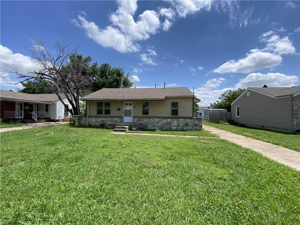 306 Wilson Drive - Photo 1