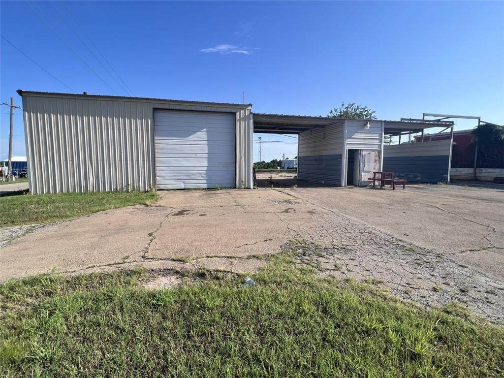 720 Main Street - Photo 1
