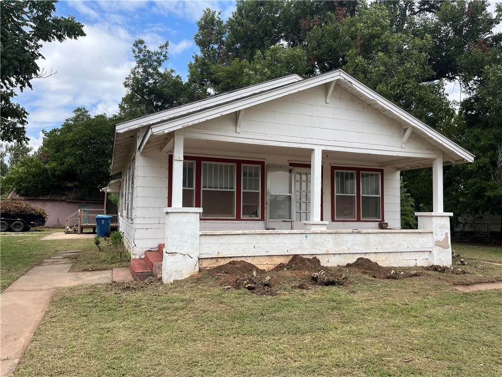 407 4th Street - Photo 1