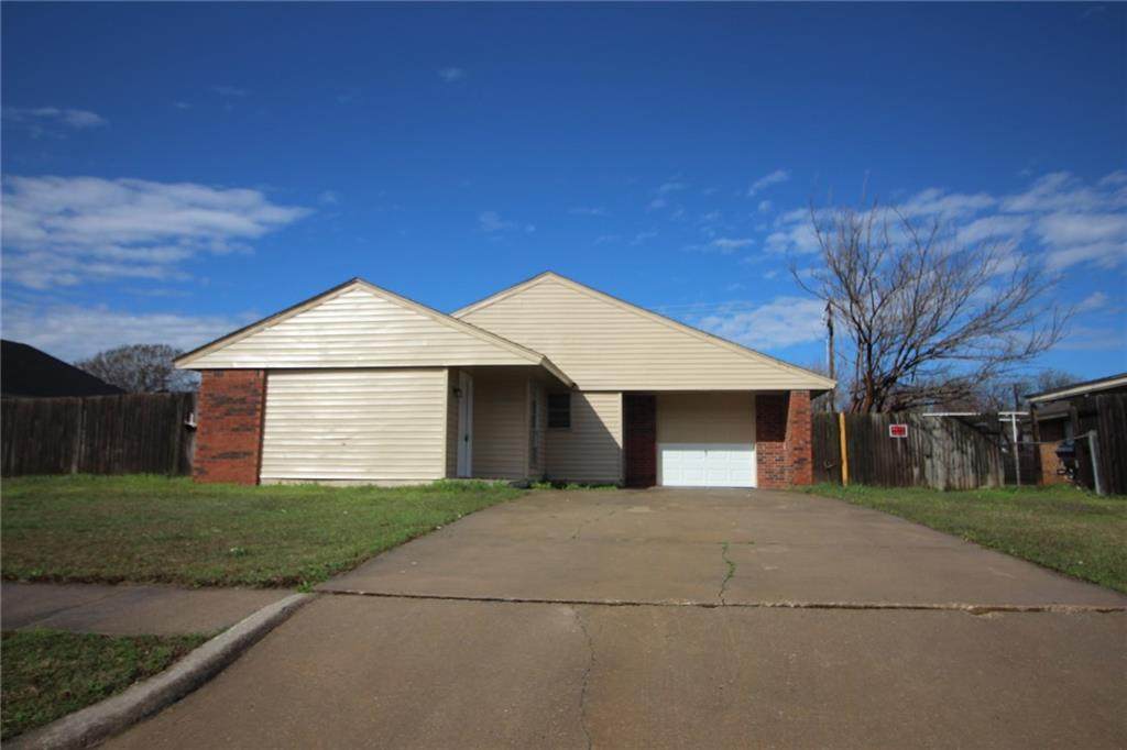 1505 Corbin Drive - Photo 1