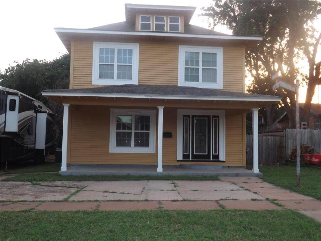 705 11th Street - Photo 1
