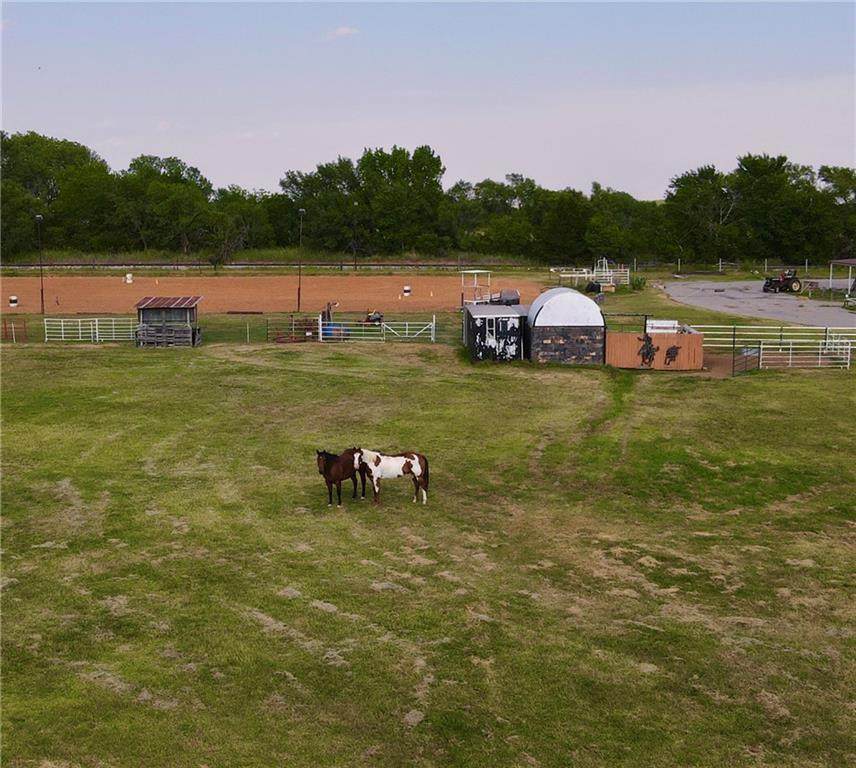 729 Burford Avenue - Photo 1