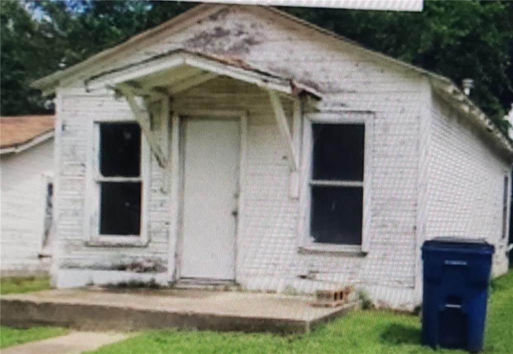 544 Russell Avenue - Photo 1