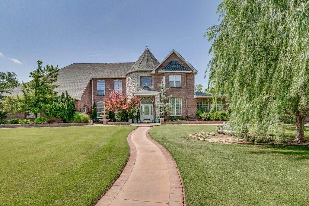 15308 Leslie Drive - Photo 1