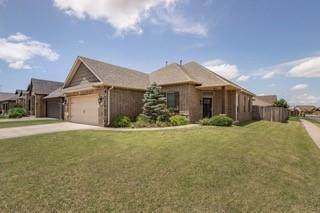 9101 139th Street - Photo 1