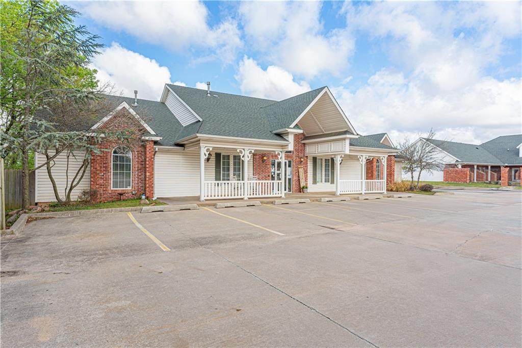 921 Sooner Road - Photo 1