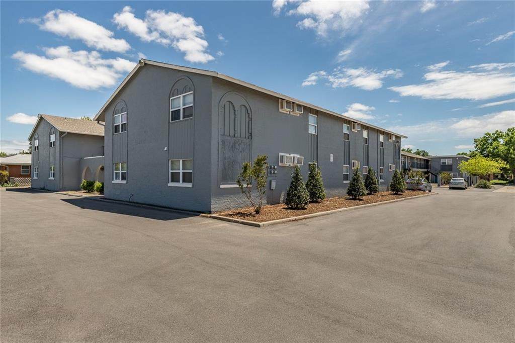 900 Wayne Street - Photo 1