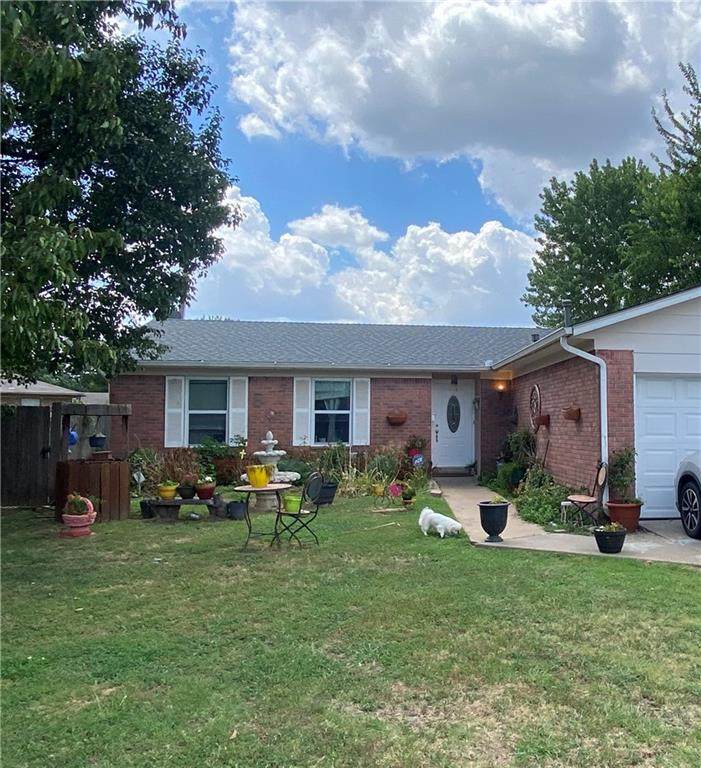 4704 94th East Avenue - Photo 1