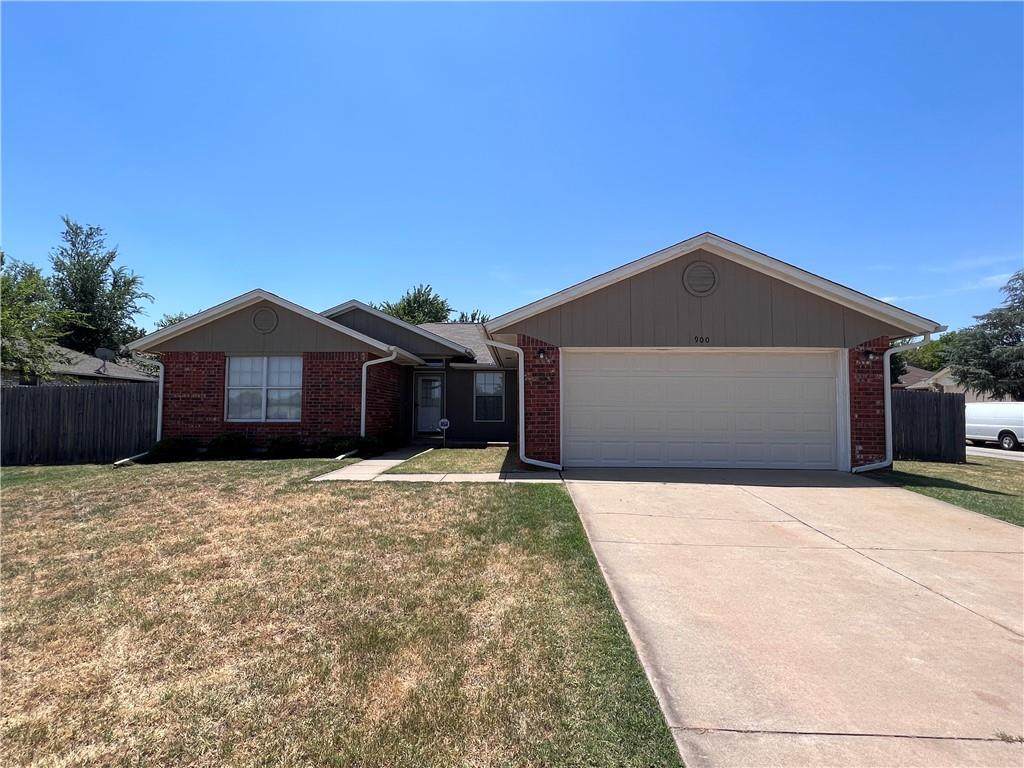 900 Valley Court - Photo 1