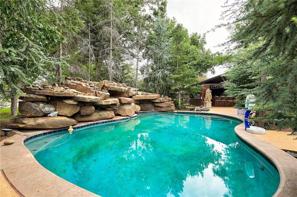 4724 Crystal Lakes Road - Photo 1