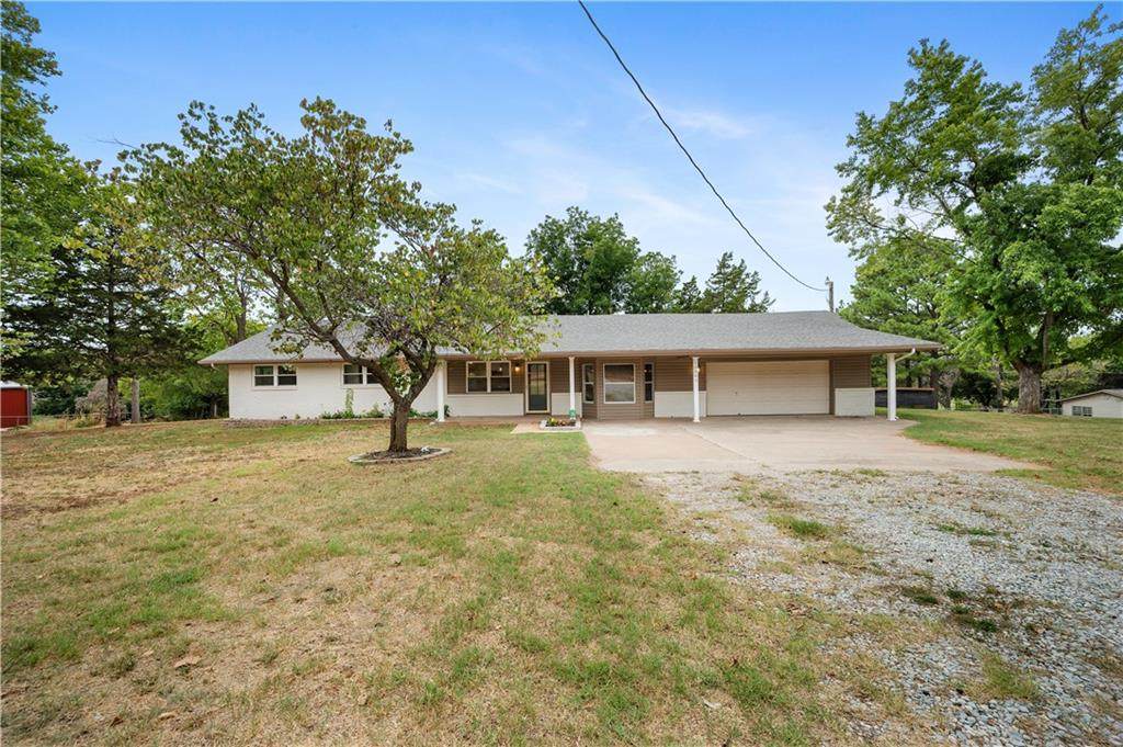 15201 Post Road - Photo 1