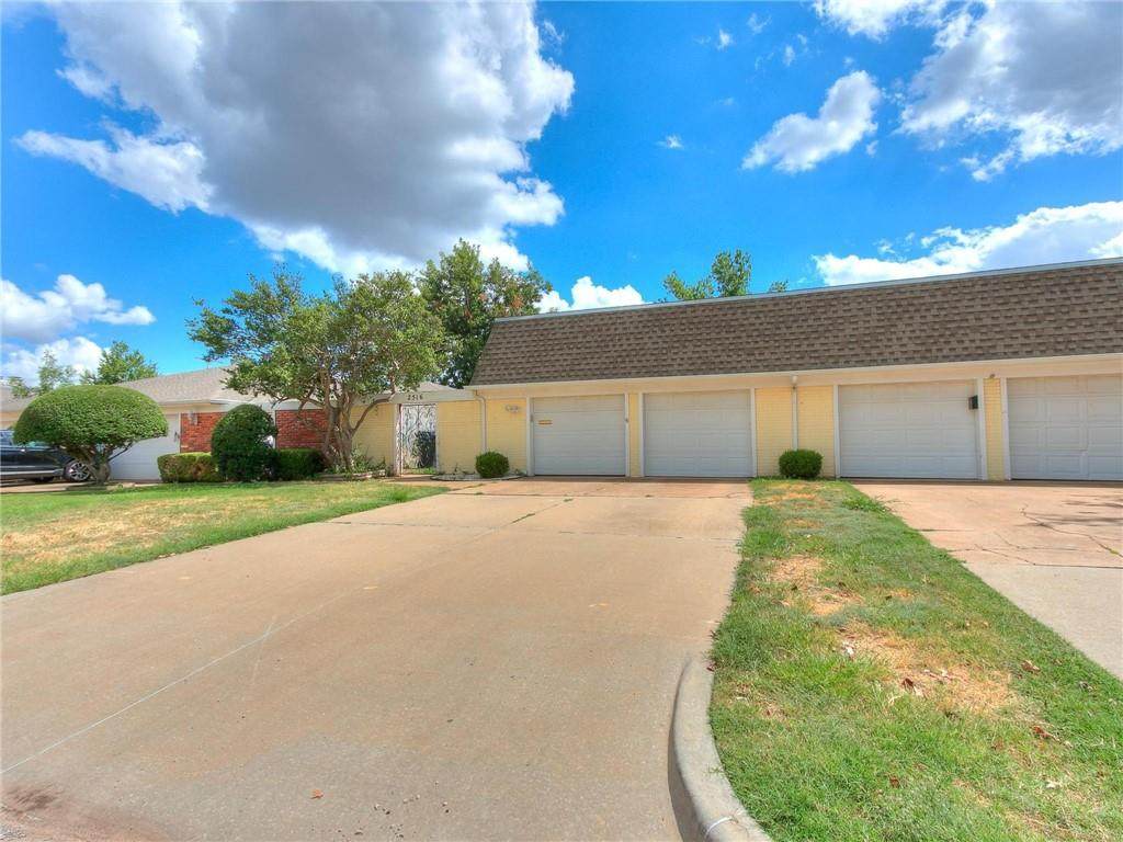 2516 62nd Street - Photo 1