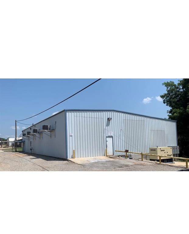 400 Main Street - Photo 1