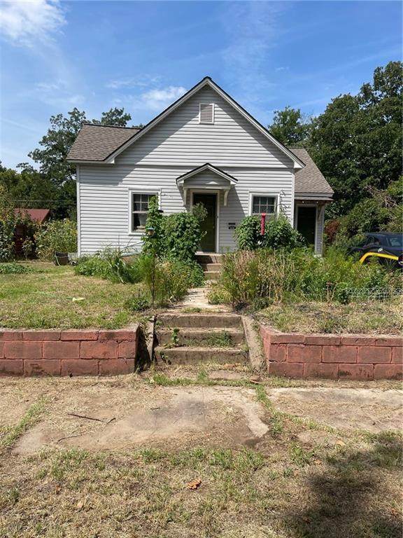610 Market Avenue - Photo 1