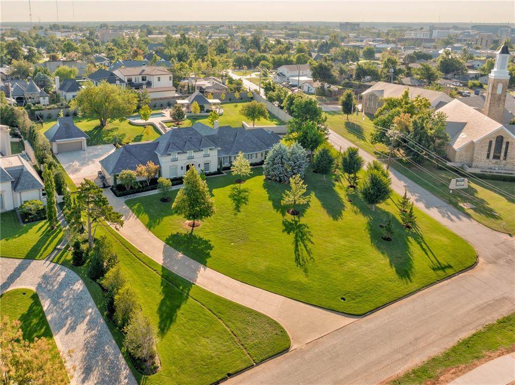 6601 Grand Boulevard - Photo 1