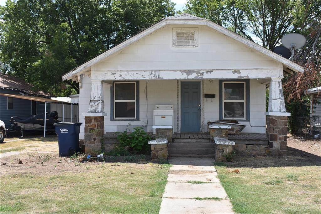 521 Walnut Avenue - Photo 1
