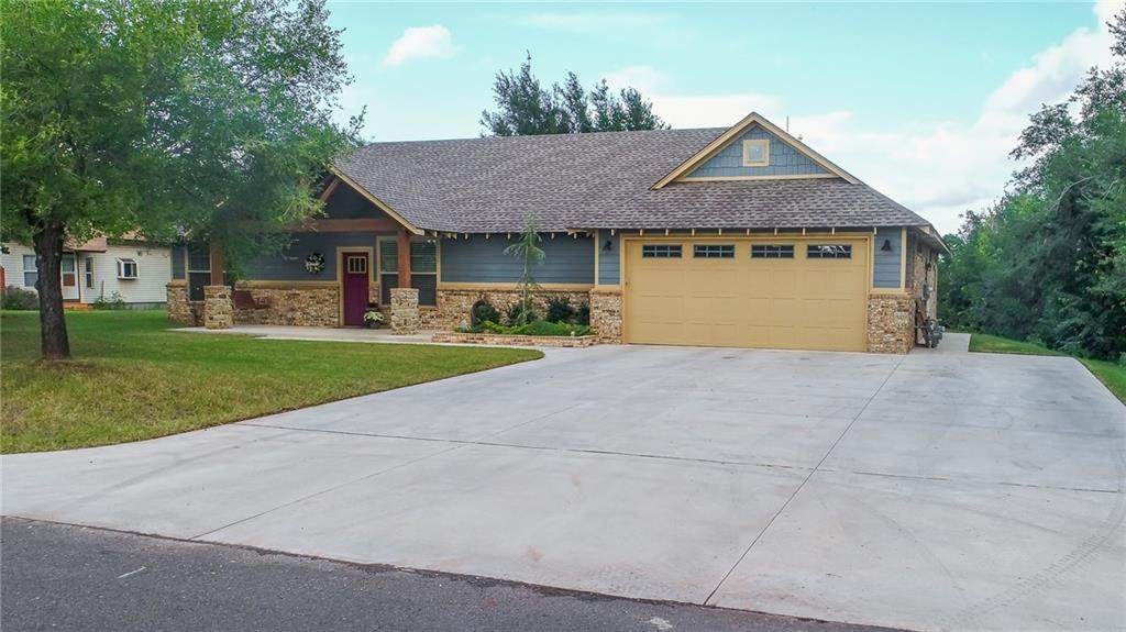 304 Ross Terrace - Photo 1