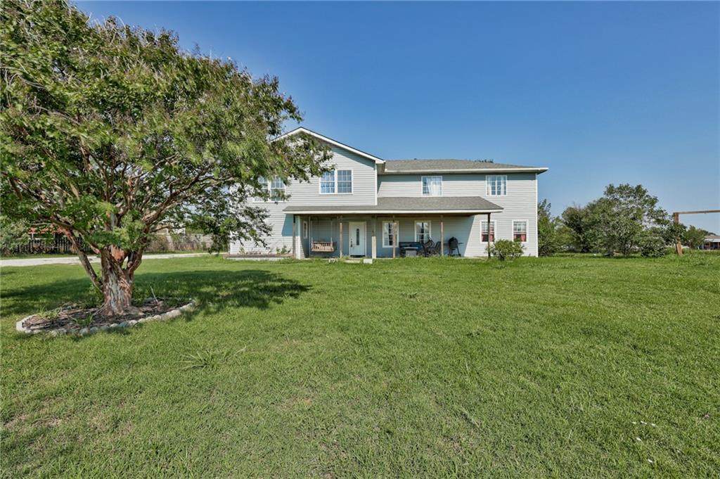 104 Lone Oak Circle - Photo 1