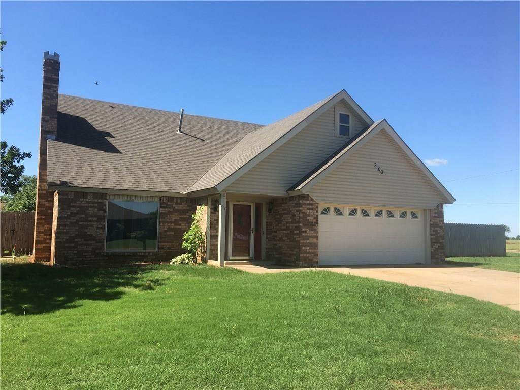 320 Elkview Drive - Photo 1