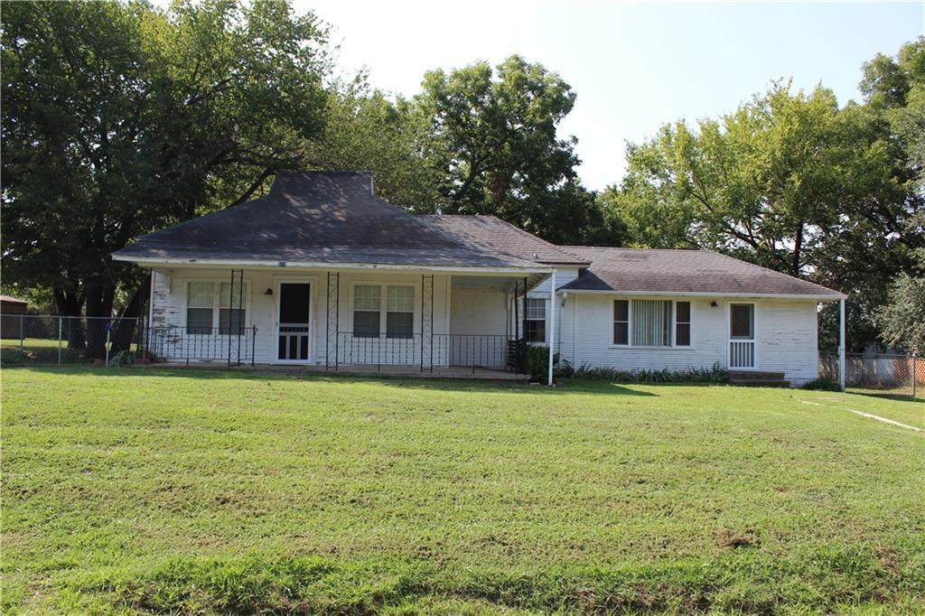 511 Hoffman - Photo 1