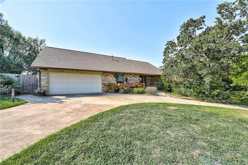 1106 Locust Lane - Photo 1