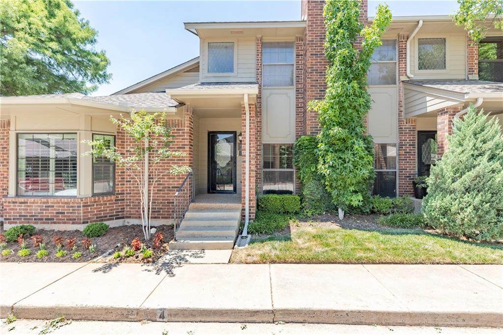 6204 Waterford Boulevard - Photo 1