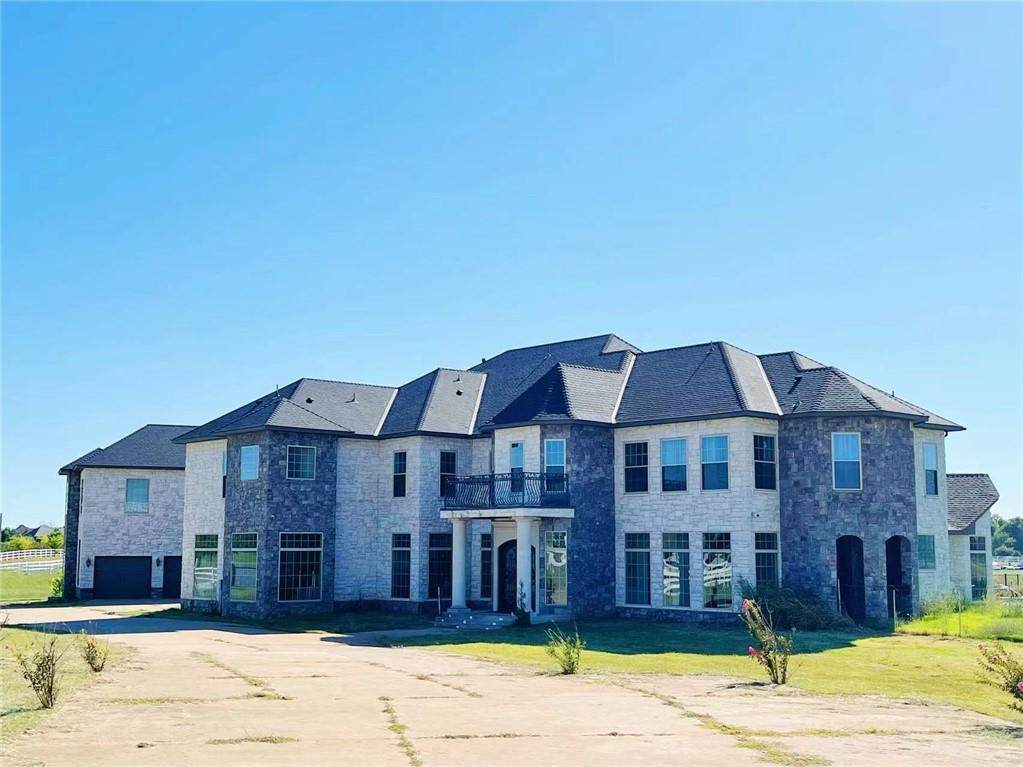 12800 58th Street - Photo 1