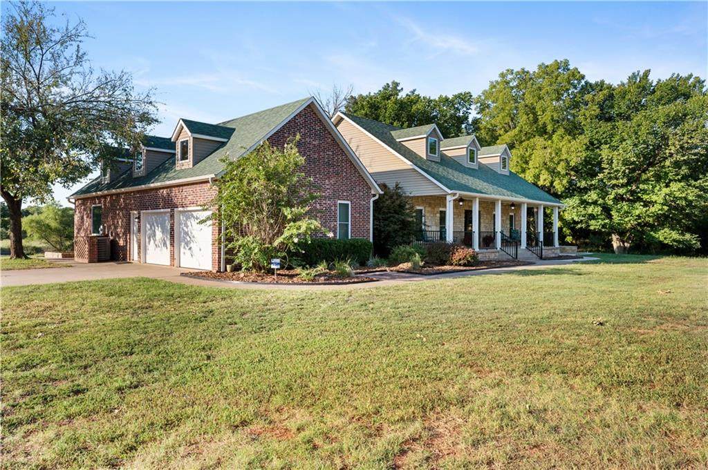 346487 960 Road - Photo 1