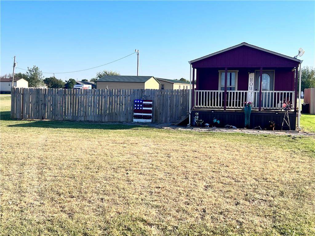 808 6th Street - Photo 1