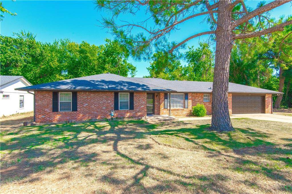 1608 Pine Oak Drive - Photo 1