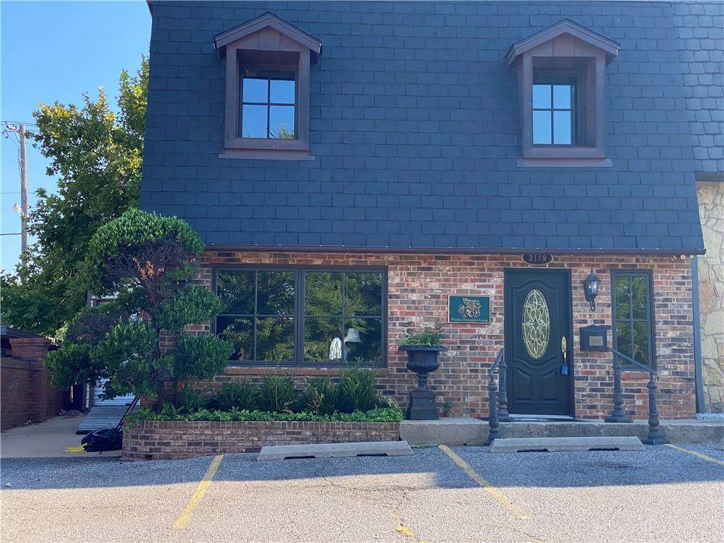 3129 63rd Street - Photo 1