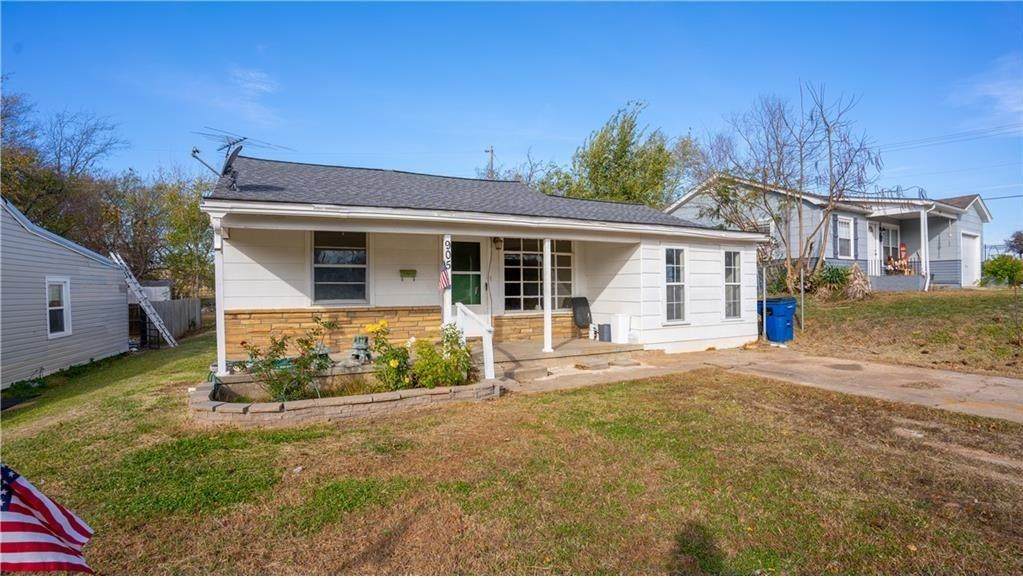 905 Lincoln Street - Photo 1