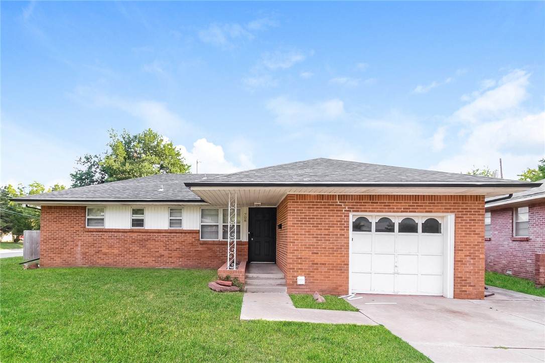 708 Hughbert Street - Photo 1